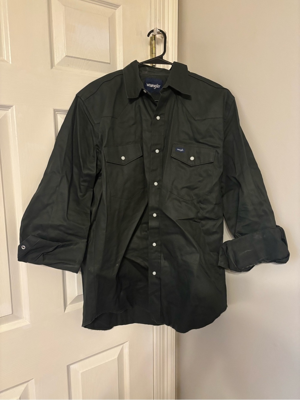 Wrangler Men’s Solid Cowboy Cut Firm Long Sleeve work shirt Size L